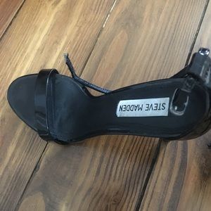 Steve Madden pair of black heels